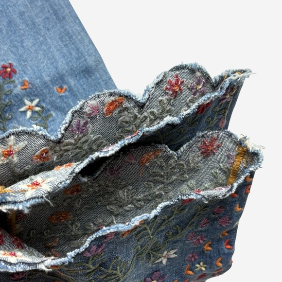 Anthropologie Driftwood Candace Mid-Rise Floral Embroidered Ankle Jeans Size 29 - Picture 9 of 16